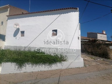 Moradia geminada à venda em São Bento do Cortiço