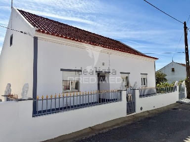 Silveiras, Bairro 25 de Abril, 14