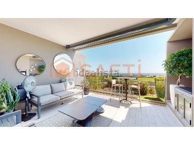 Apartamento T2 à venda na Rua Fernando Pessoa, 58