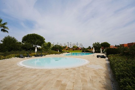 Apartamento T1 à venda na Rua 8, 37