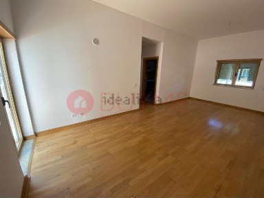 Apartamento T2 à venda na Betunes