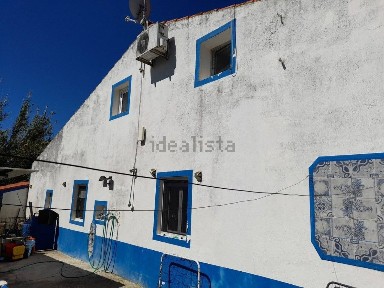 Moradia geminada à venda em Bencatel