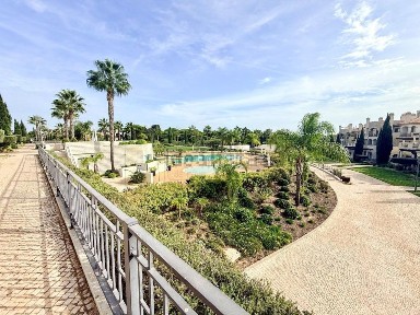 Apartamento T2 à venda em Urbanização Vila Sol