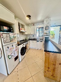 Apartamento T3 à venda na Rua António Nobre, 5