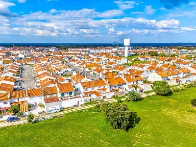 Moradia geminada à venda no Bairro Zeca Afonso s/n