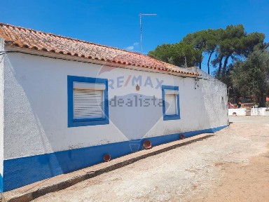 Quinta à venda em Nossa Senhora do Bispo