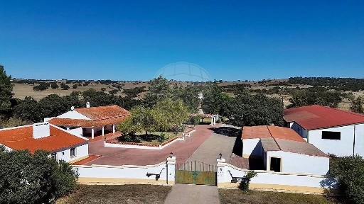 Moradia independente à venda em Malagueira e Horta das Figueiras