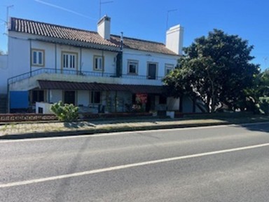 Andar de moradia à venda em N253, 745