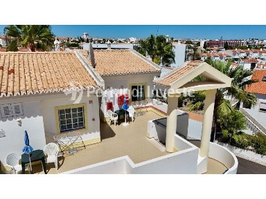 Apartamento T0 à venda na Avenida Infante Dom Henrique