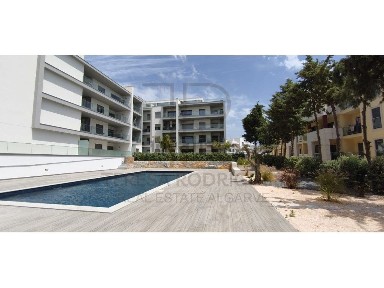 Apartamento T3 à venda no Caminho Vale da Azinheira s/n
