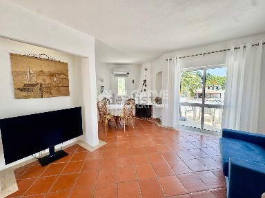 Apartamento T1 à venda na Estrada de Albufeira