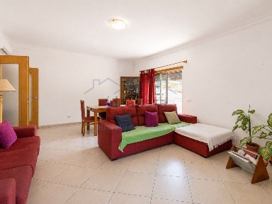 Apartamento T4 à venda no Urbanização Colina Real, 10