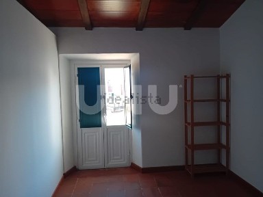 Moradia em banda à venda em Veiros