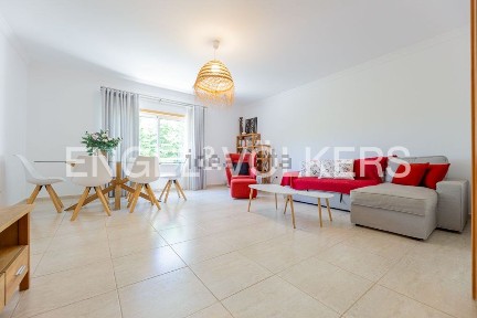 Apartamento T3 à venda na tavira