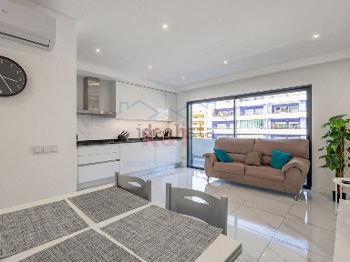 Apartamento T2 à venda no Beco da Concórdia, 14