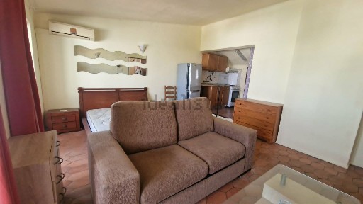 Apartamento T0 à venda na Rua Musas do Mar s/n