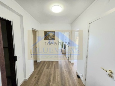 Apartamento T2 à venda na Baixa