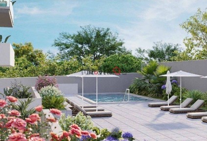 Apartamento T2 à venda na Rua Carolina Sales