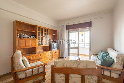 Apartamento T2 à venda em Praia de Quarteira