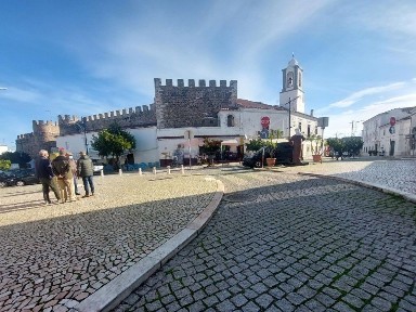 Moradia independente à venda na Rua António Joaquim da Guerra