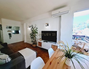 Apartamento T1 à venda na Avenida 25 de Abril, 19