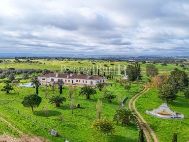 Herdade à venda em Santa Maria e Santo André