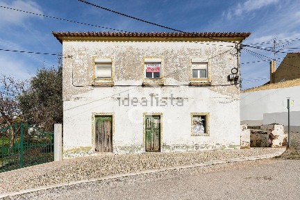 Moradia independente à venda em Fonte Soeiro, Pardais s/n