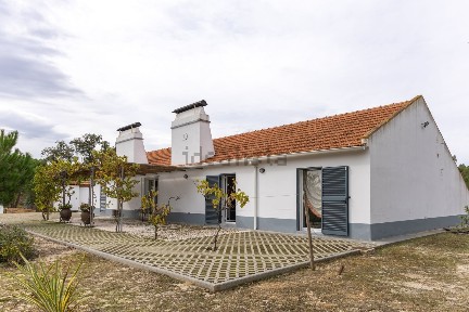 Moradia independente à venda em Monte Da Boa Vista-gralheira