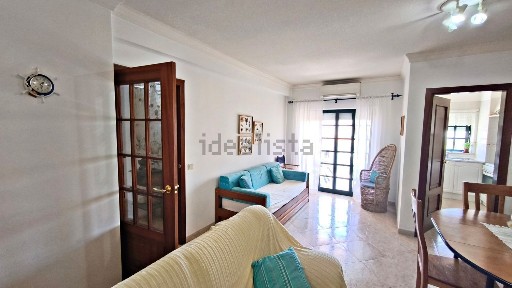 Apartamento T2 à venda na Rua Coronel Santos Gomes