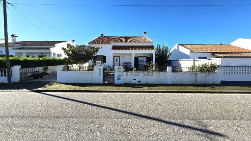 Foros de Vale de Figueira, Rua José Geraldo Caravela