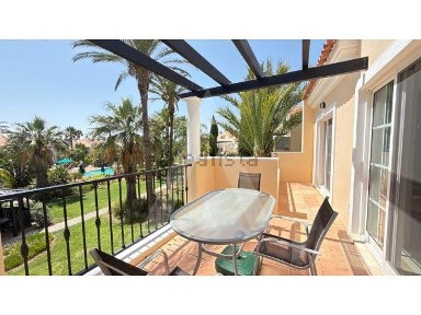 Apartamento T2 à venda na Rua do Morgadinho