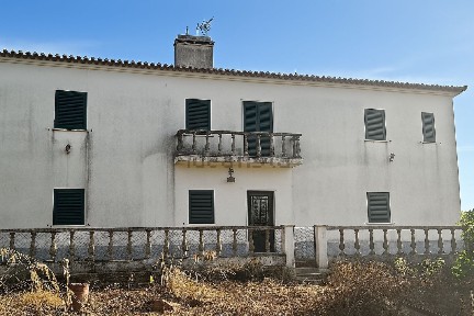 Quinta à venda na Rua de São Domingos