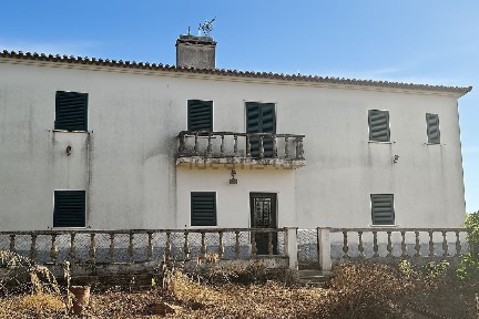 Quinta à venda na Rua de São Domingos