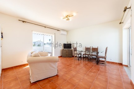 Apartamento T2 à venda na Rua Ilha da Abóbora