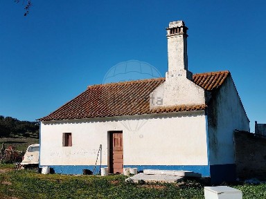 Quinta à venda em Santiago Maior