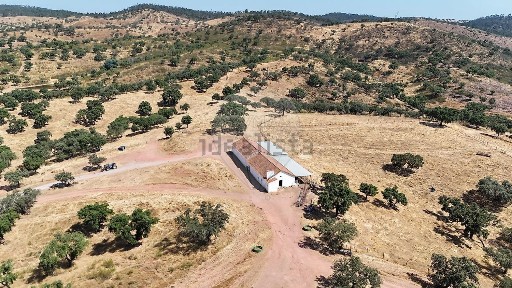 Quinta à venda em Portel