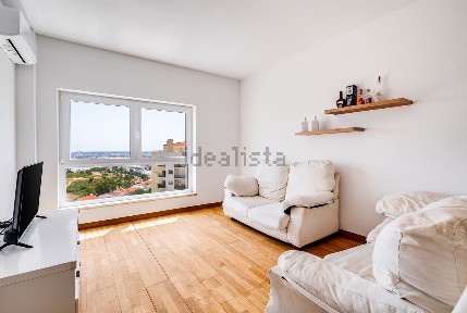 Apartamento T2 à venda na Rua da Pedra, 9
