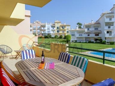 Apartamento T1 à venda em Santa Eulália
