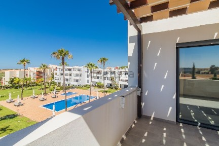Apartamento T2 à venda na Rua Volta das Romanzeiras, 4