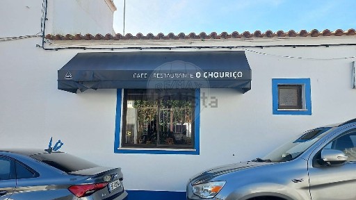 Moradia independente à venda em São Cristóvão