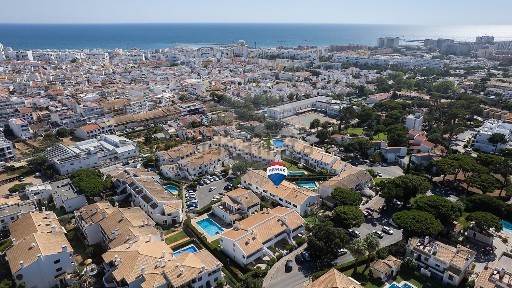 Apartamento T1 à venda na Rua das Amendoeiras