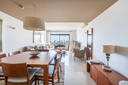 Apartamento T2 à venda na Estrada de Porto de Mós s/n