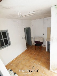 Moradia em banda à venda em Nossa Senhora do Bispo