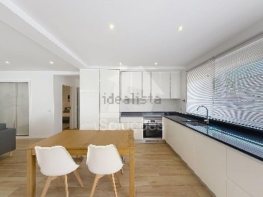 Apartamento T2 à venda na Rua de Marachique