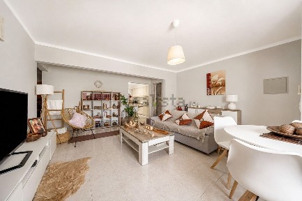 Apartamento T3 à venda na Rua Doutor José Afonso, 2