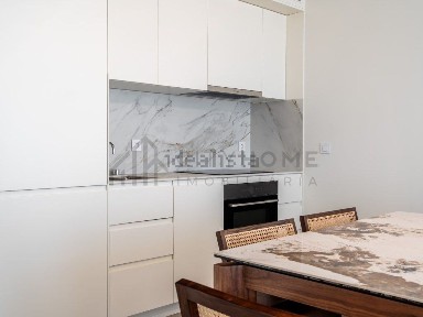 Apartamento T2 à venda na Rua Clube Golfmar