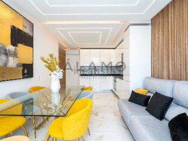 Apartamento T3 à venda em Praia de Quarteira