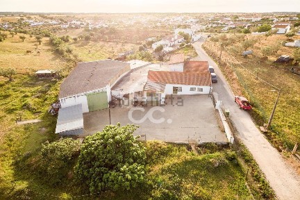 Quinta à venda na Rua da Fábrica das Peles s/n