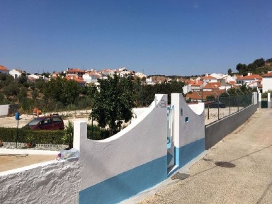 Moradia independente à venda em Rio de Moinhos