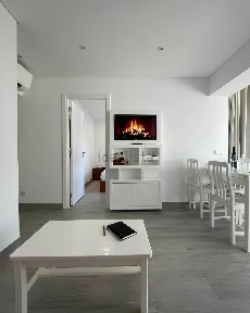 Apartamento T2 à venda na Avenida das Comunidades Lusíadas